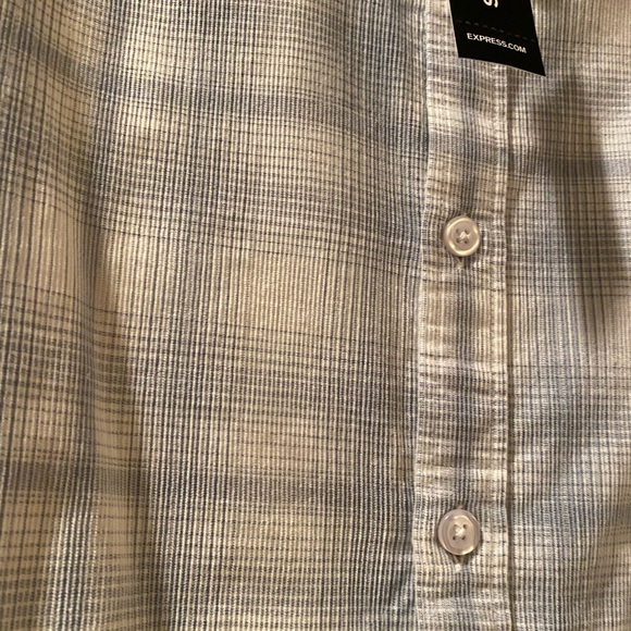Express Men’s Plaid Textured Button Down Shirt NWT Size XS - Picture 2 of 3